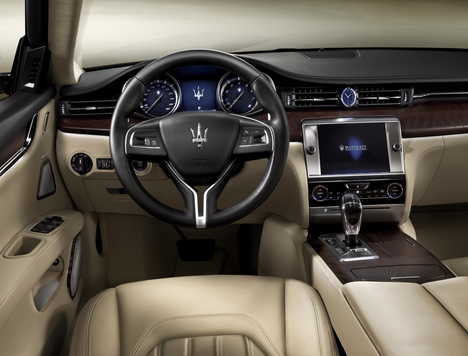 Maserati Quattroporte Steering