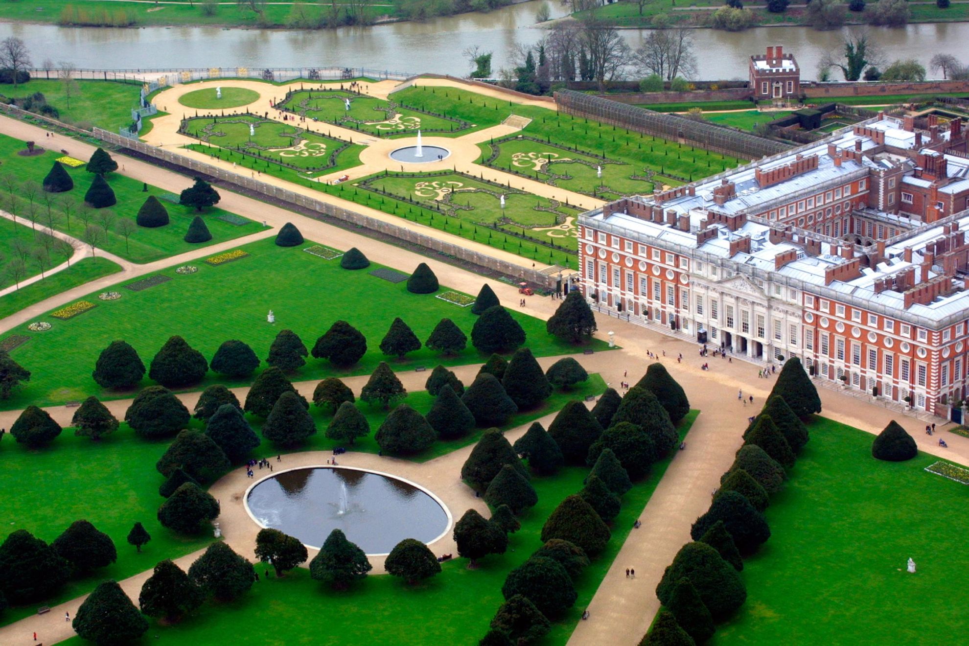 Concours of Elegance 2014 - Hampton Court Palace.